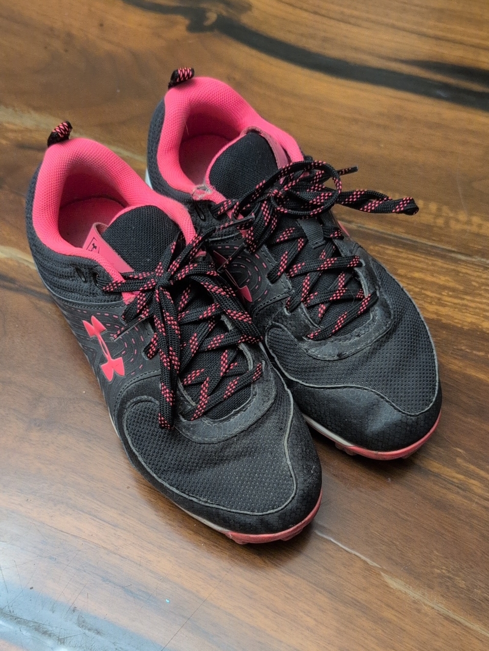UA Softball Cleats 3.5